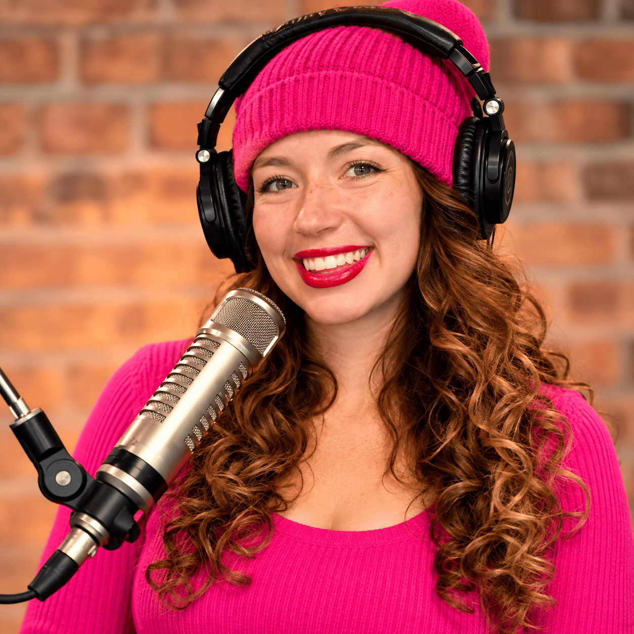 Kadie Daye | Middays 10a-3p | Classic Hits 105-1 WJZM | Waverly/Clarksville, Tennessee